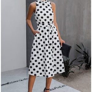 Alelly NWT MIDI Round Neck Cocktail Dress